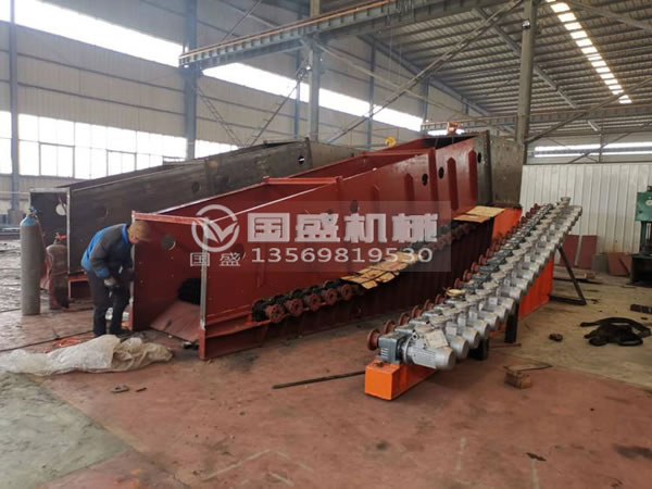 振動電機螺栓使用過程中斷裂 振動電機螺栓使用過程中斷裂